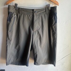 Rei Co-Op Cycle Shorts Men Sage‎ Green 11” Inseam Sz M